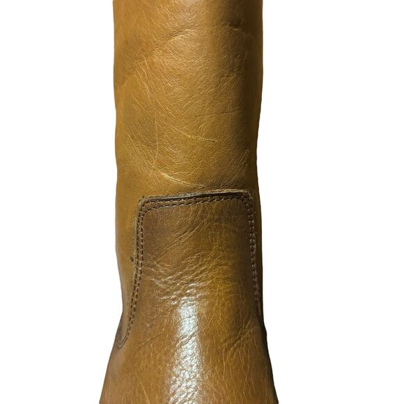 Frye Melissa Button 2 Boot in Whiskey Brown- Size 6 - Picture 5 of 10